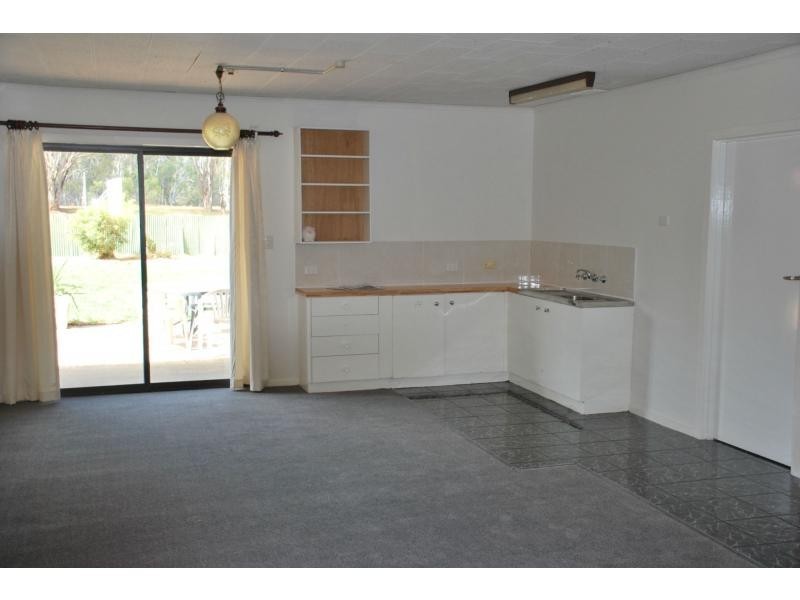 6 Hillson Street, Tocumwal NSW 2714