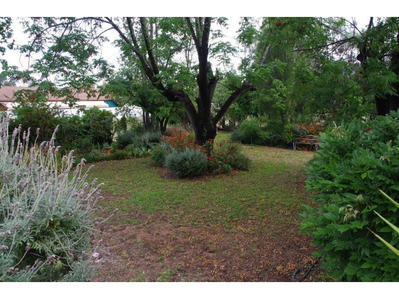 69 Hennessy Street, Tocumwal NSW 2714
