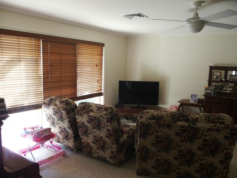 4 Orange Grove, Barooga NSW 3644