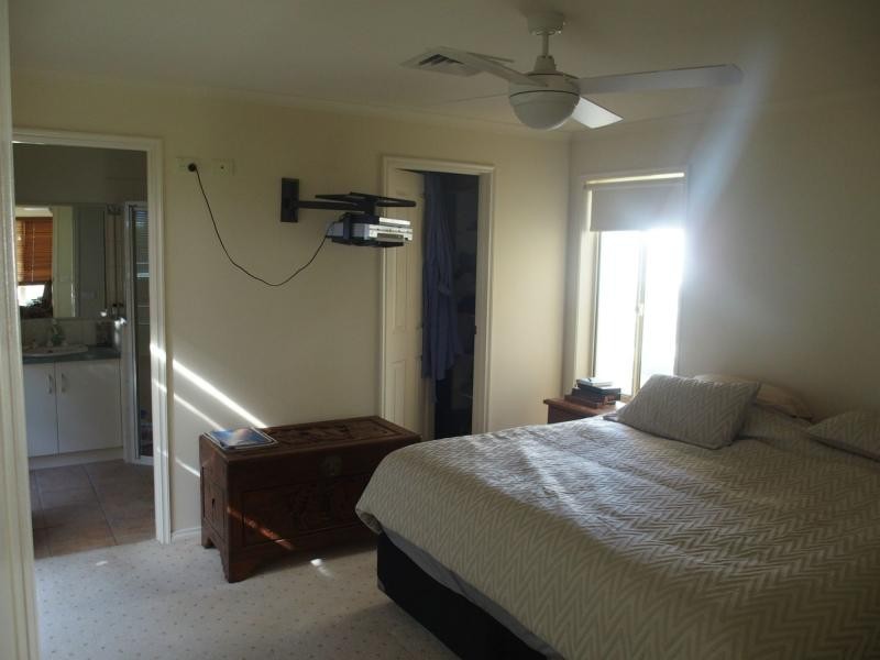 4 Orange Grove, Barooga NSW 3644