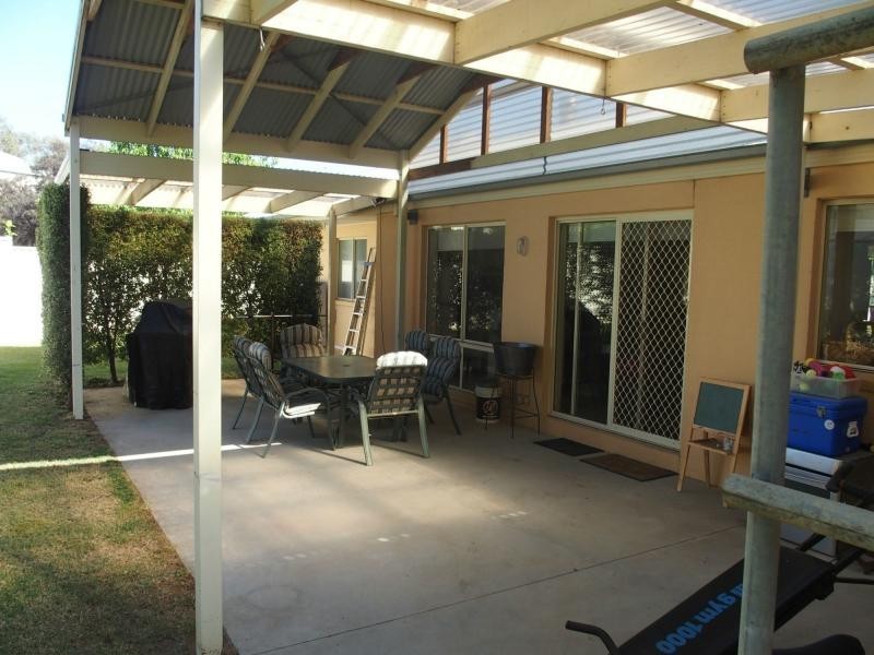 4 Orange Grove, Barooga NSW 3644