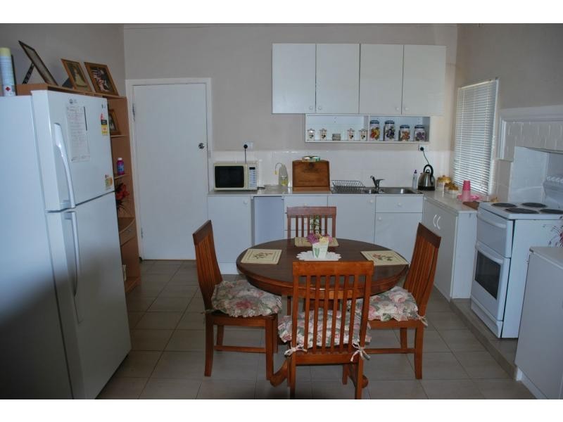 18 Thompson Avenue, Cobram VIC 3644