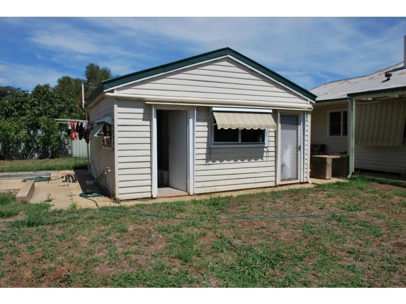 1 Beek Street, Katamatite VIC 3649