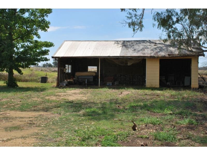 1 Beek Street, Katamatite VIC 3649