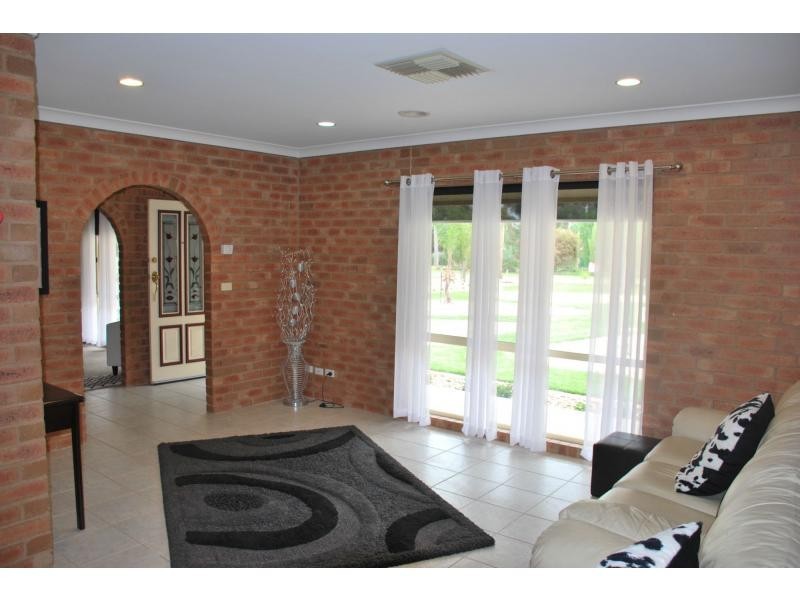 15 Catona Crescent, Cobram VIC 3644