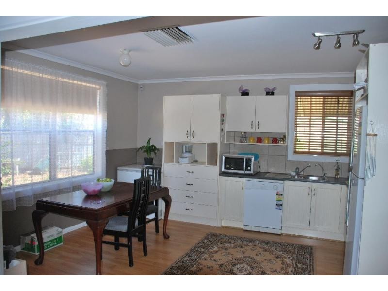 7 Christie Avenue, Cobram VIC 3644