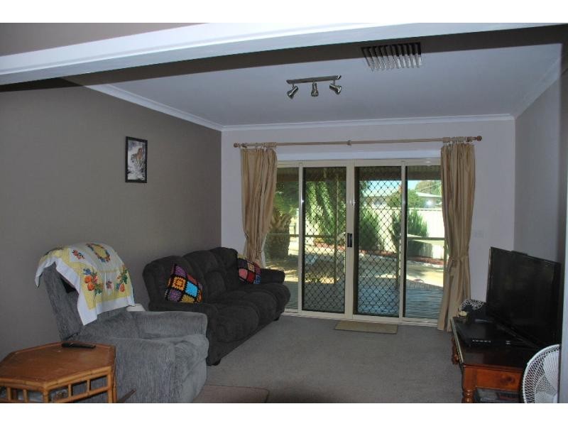 7 Christie Avenue, Cobram VIC 3644