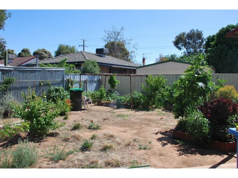 7 Christie Avenue, Cobram VIC 3644