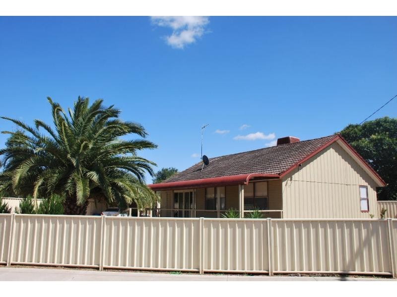 7 Christie Avenue, Cobram VIC 3644
