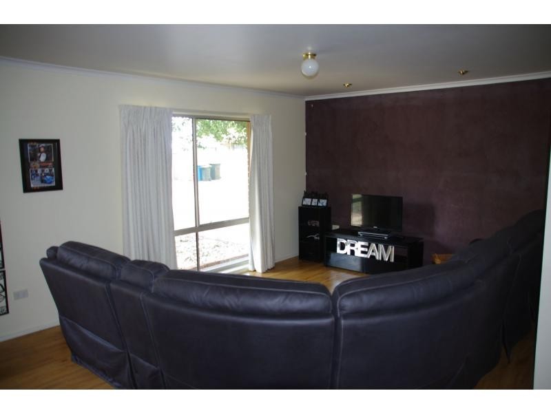 Unit 2/5 Manse Road, Cobram VIC 3644