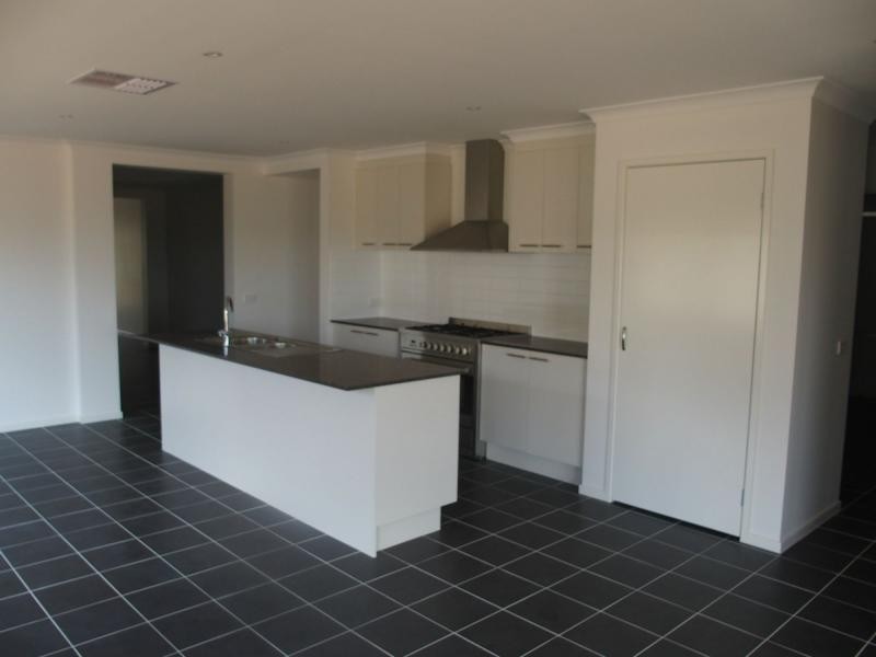 24 Gattuso Drive, Cobram VIC 3644