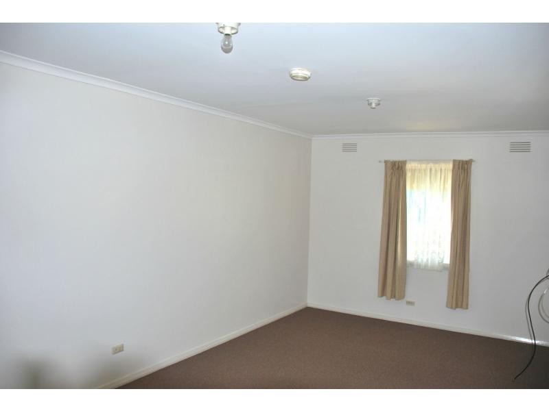 12 Warkil Street, Cobram VIC 3644