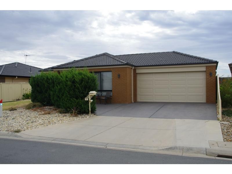 14 Josephine Court, Cobram VIC 3644
