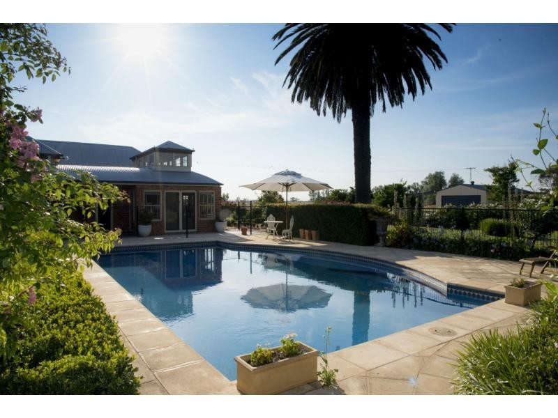 52 Dunkirk Road, Yarroweyah VIC 3644