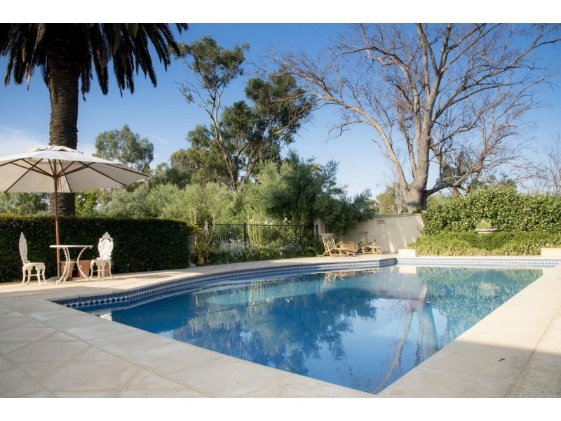 52 Dunkirk Road, Yarroweyah VIC 3644