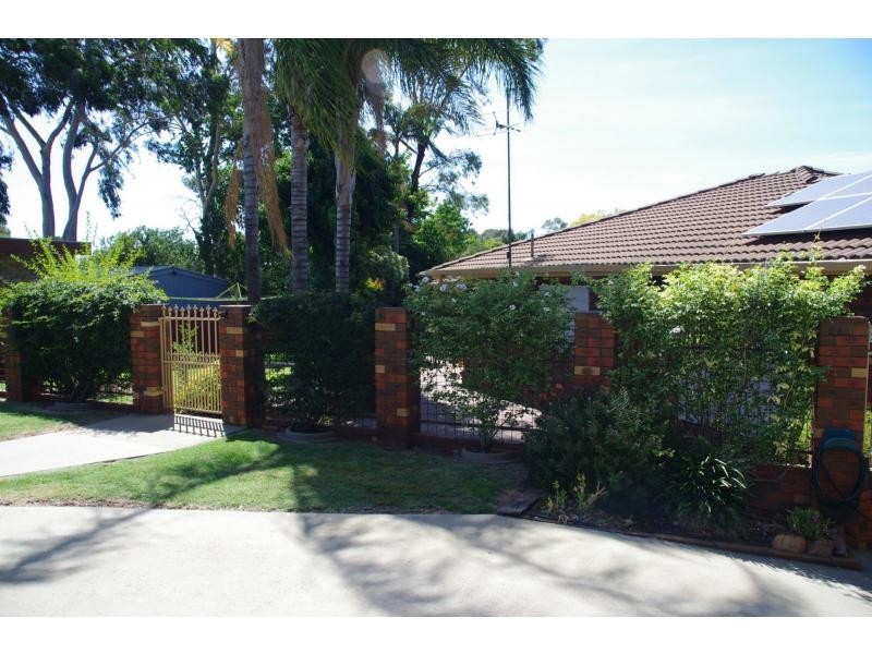 62 Barinya Street, Barooga NSW 3644