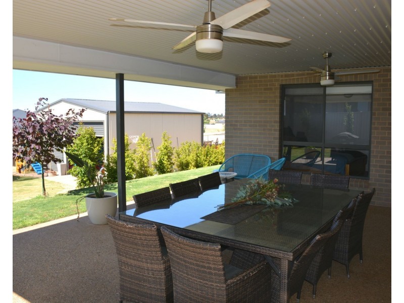 8 Villa Court, Cobram VIC 3644