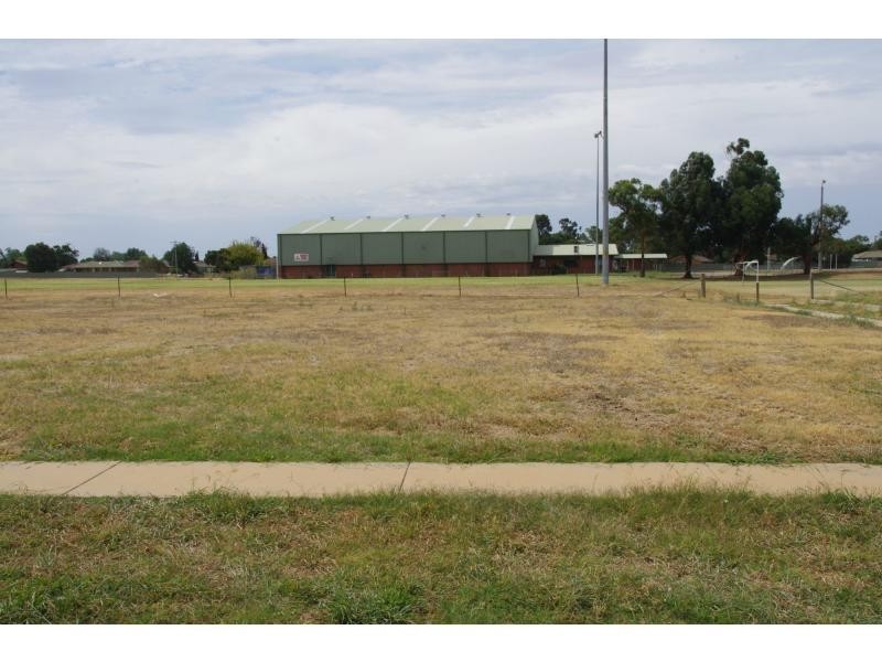 20 Dudley Park Lane, Cobram VIC 3644