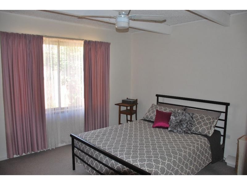 12 Howard Street, Barooga NSW 3644