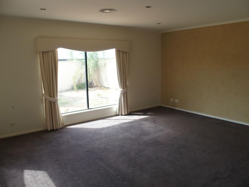 9 Gattuso Drive, Cobram VIC 3644