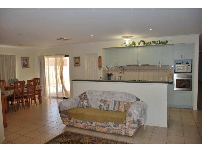 16 Gattuso Drive, Cobram VIC 3644