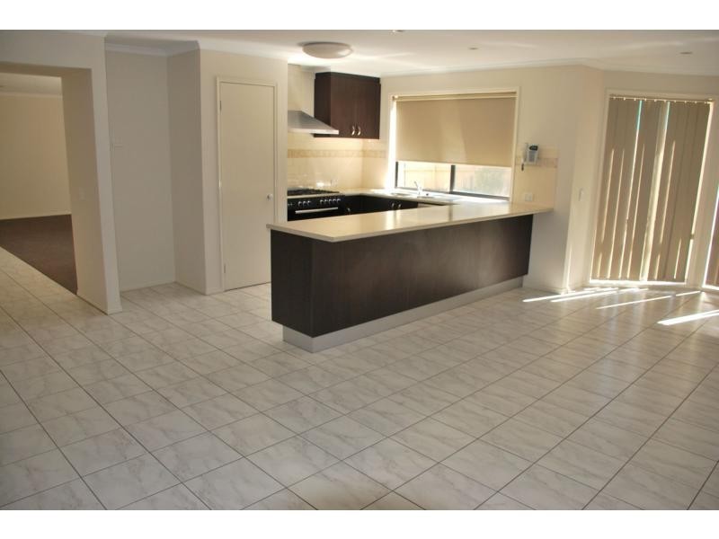 64 Banker Street, Barooga NSW 3644