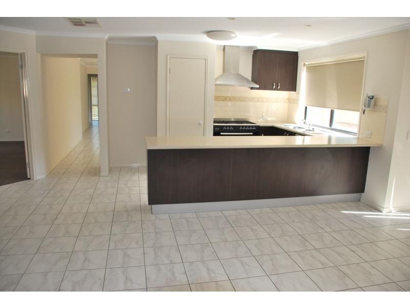 64 Banker Street, Barooga NSW 3644