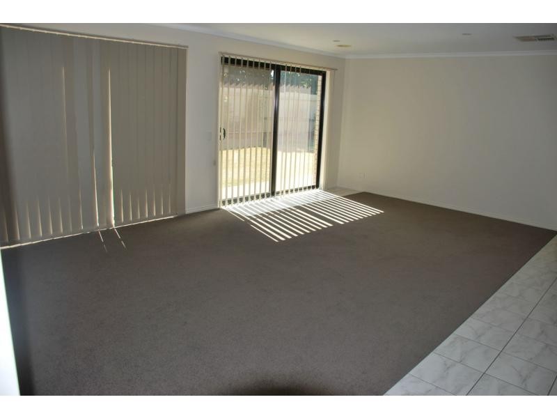 64 Banker Street, Barooga NSW 3644