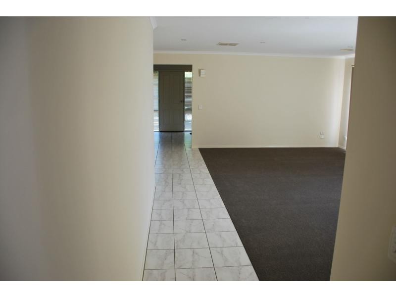 64 Banker Street, Barooga NSW 3644