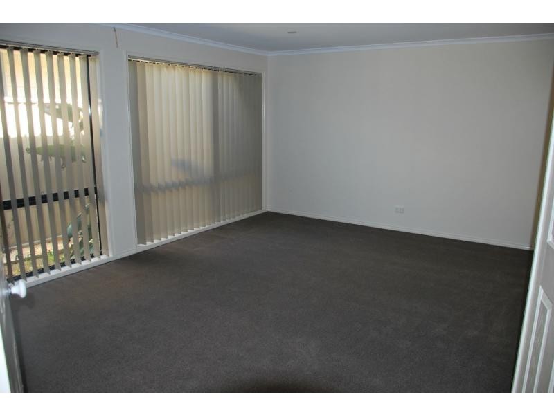 64 Banker Street, Barooga NSW 3644