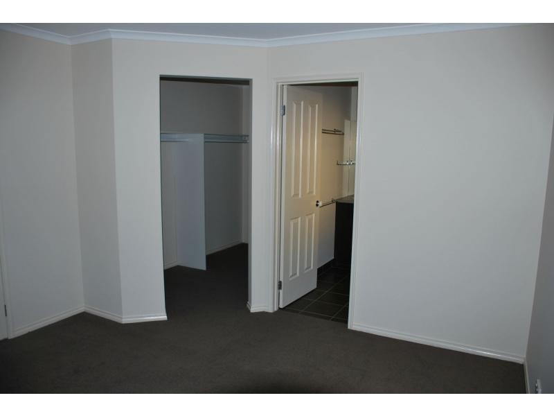 64 Banker Street, Barooga NSW 3644