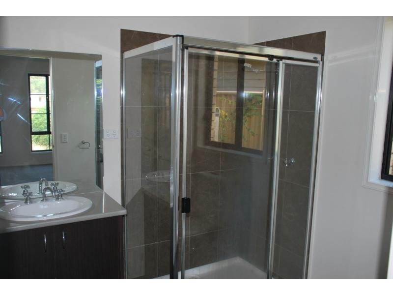 64 Banker Street, Barooga NSW 3644