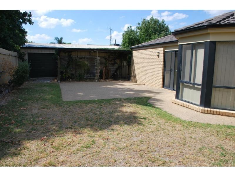 64 Banker Street, Barooga NSW 3644