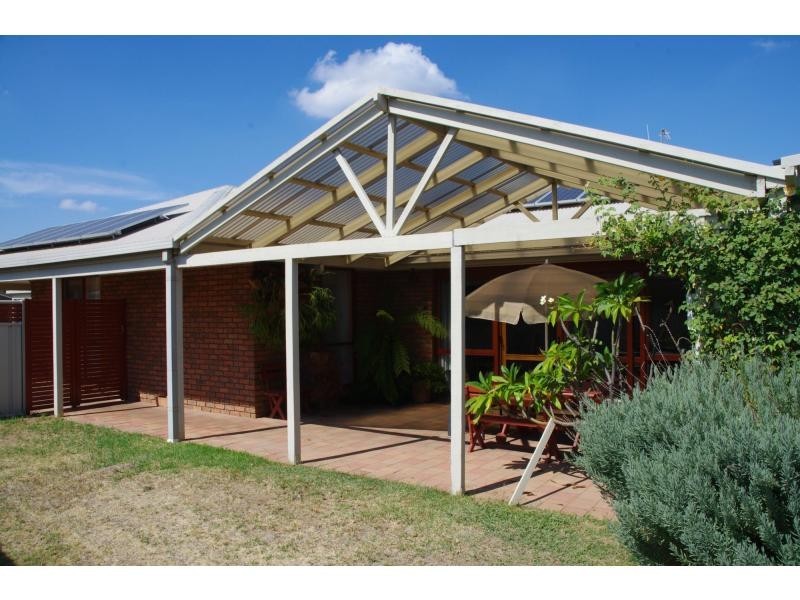 11 Apricot Circuit, Cobram VIC 3644