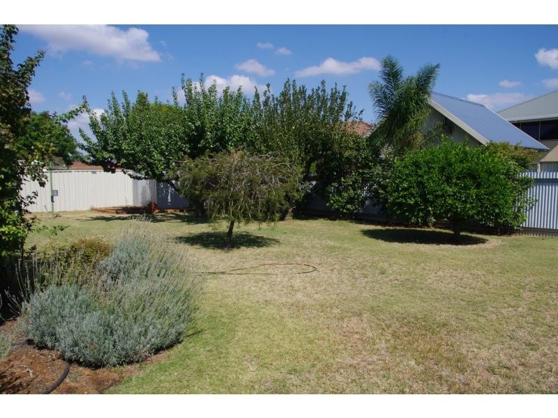 11 Apricot Circuit, Cobram VIC 3644