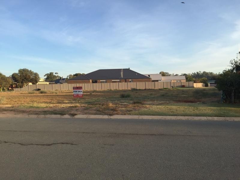 12 Bisogni Drive, Cobram VIC 3644