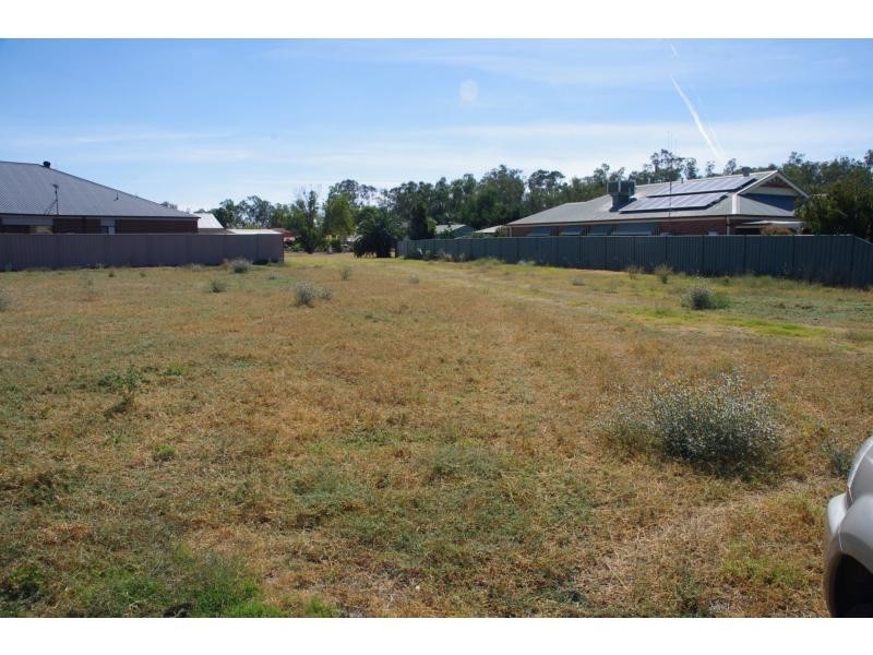 12 Bisogni Drive, Cobram VIC 3644