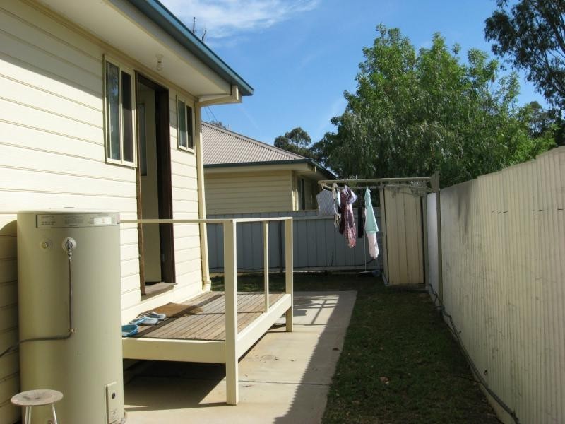 Unit 1 & 2/128 Deniliquin Street, Tocumwal NSW 2714