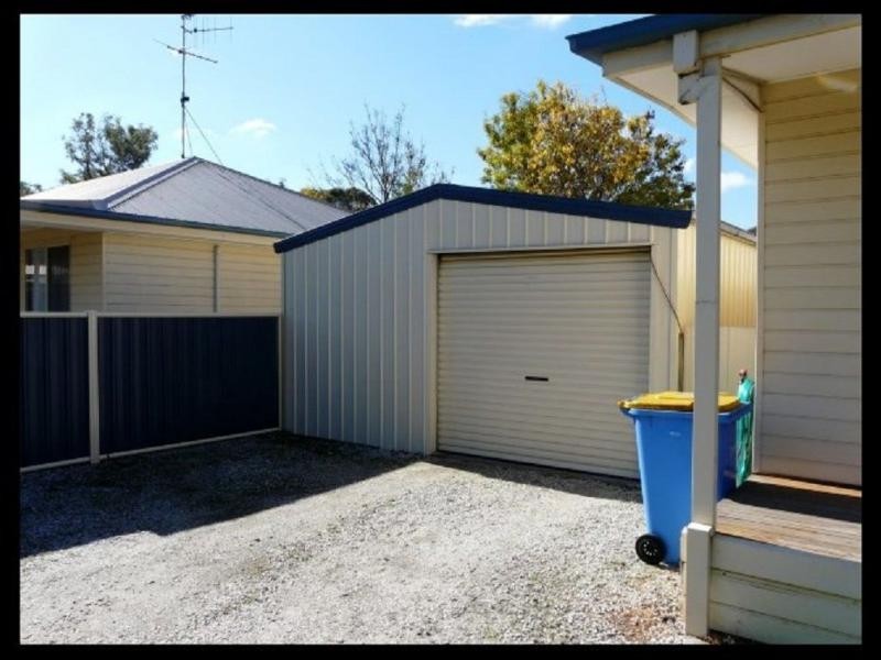 Unit 1 & 2/128 Deniliquin Street, Tocumwal NSW 2714