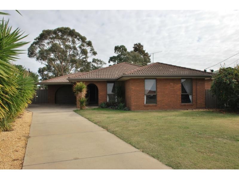 11 Hovell Court, Cobram VIC 3644