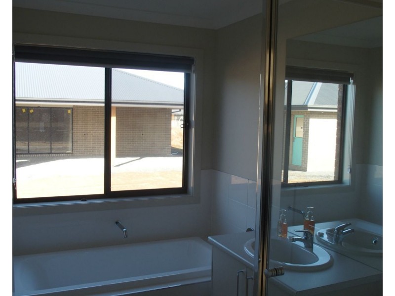 5 Villa Court, Cobram VIC 3644
