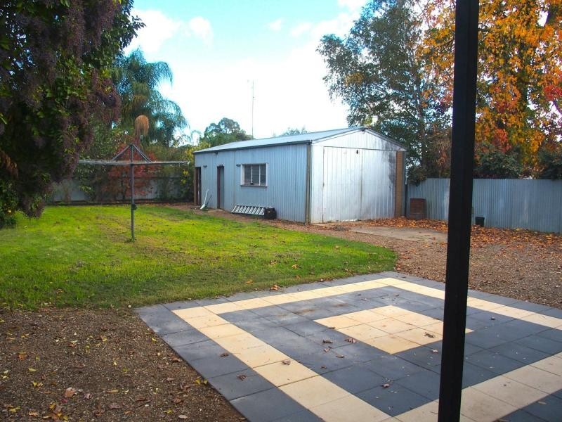 27 Wirbil Street, Cobram VIC 3644