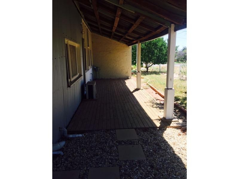 57 Milthorpe Street, Oaklands NSW 2646