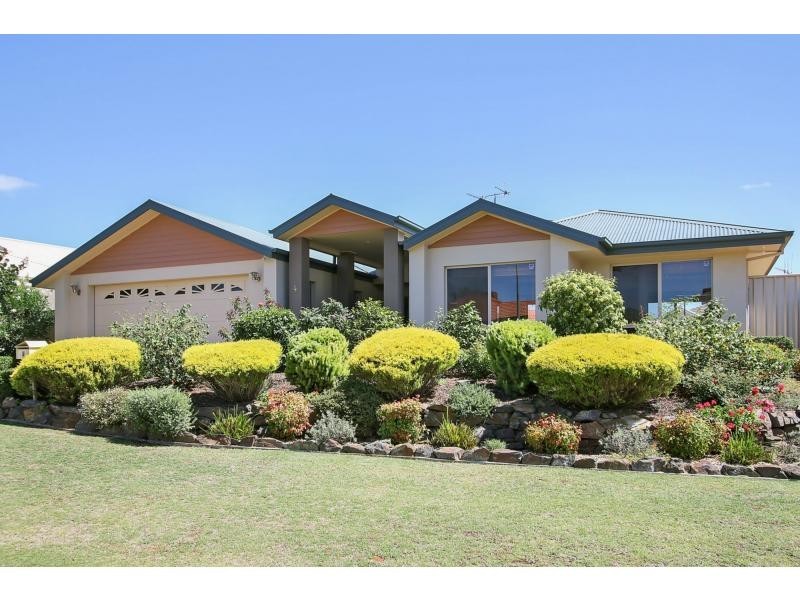 4 Rio Vista Court, Cobram VIC 3644