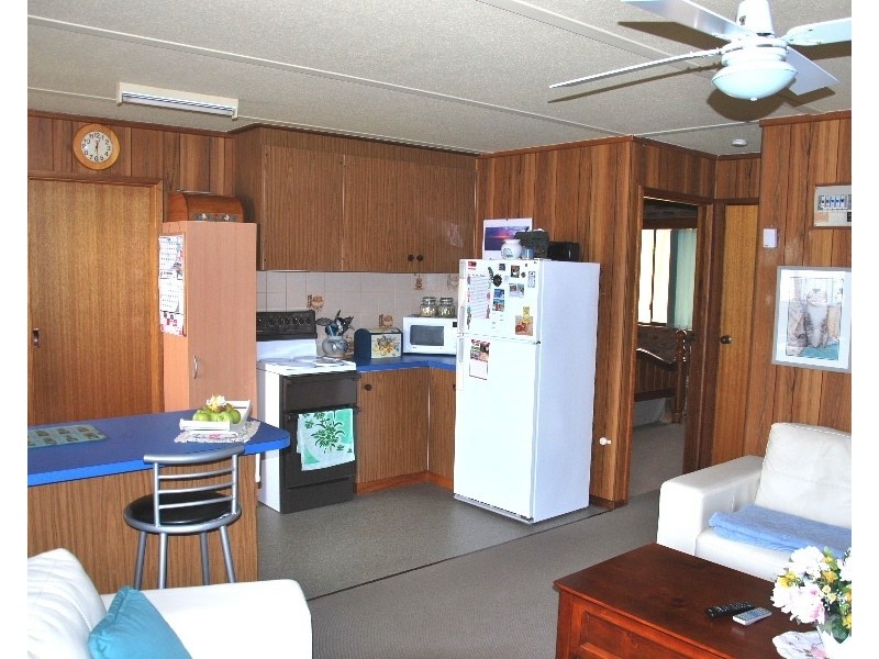 2/6 Thompson Avenue, Cobram VIC 3644