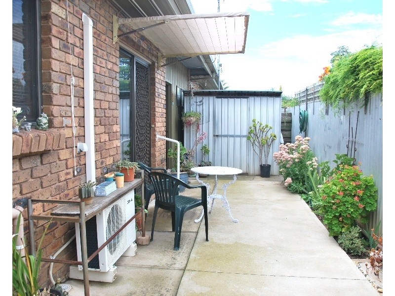 2/6 Thompson Avenue, Cobram VIC 3644