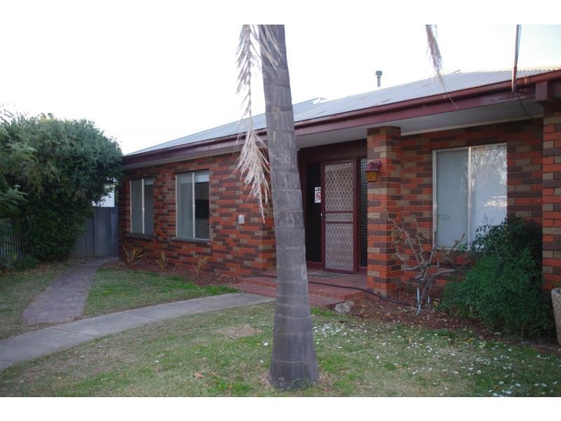 80 Karook Street, Cobram VIC 3644