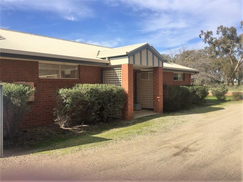10 Osborne Street, Berrigan NSW 2712