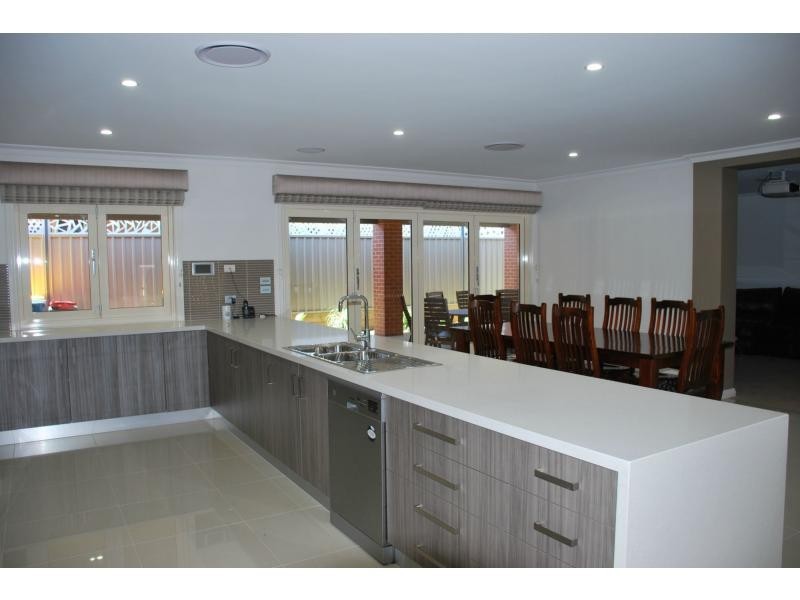 27 Bisogni Drive, Cobram VIC 3644