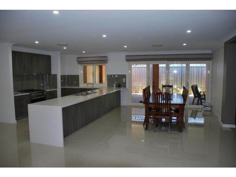 27 Bisogni Drive, Cobram VIC 3644